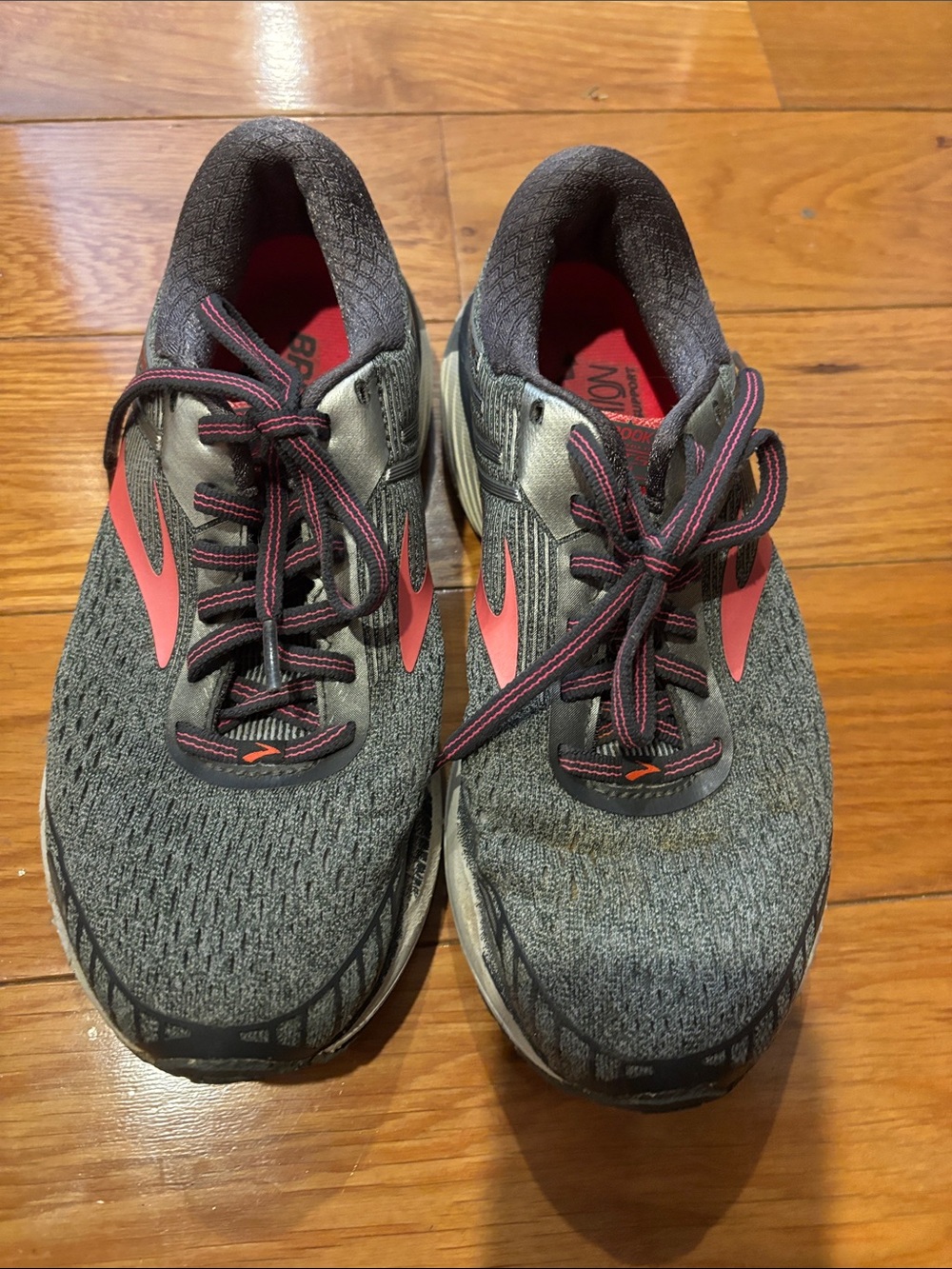 Brooks Women's Gray and Pink Running Sneakers
